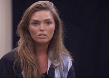 Kim Feenstra deelt aangrijpende jeugdherinneringen