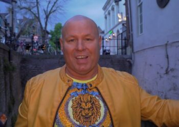 Bij Ons Op Het Kamp-favoriet Antonio Holsken verrast opnieuw