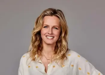 Leonie ter Braak zet sterke eerste stap bij B&B Vol Liefde