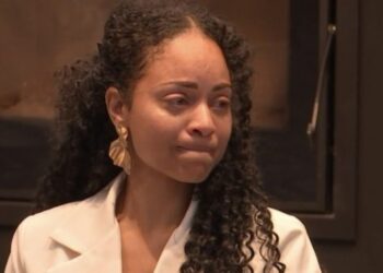 Annet doorbreekt de stilte na vertrek uit de bondgenoten