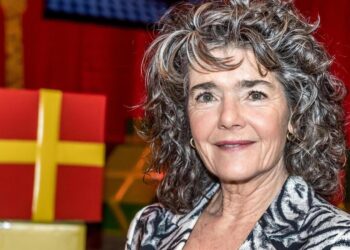 Dieuwertje Blok ongeneeslijk ziek: stopt direct met werken