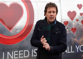 All You Need Is Love keert terug: een reis vol tranen en herenigingen