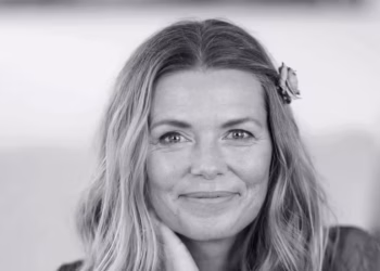 Emotionele herdenking: dochter van Daniëlle van ‘t Schip deelt ontroerende woorden