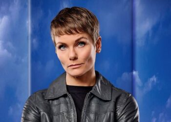 Angela Schijf stelt fans van Flikken Maastricht gerust over nieuw kapsel Eva