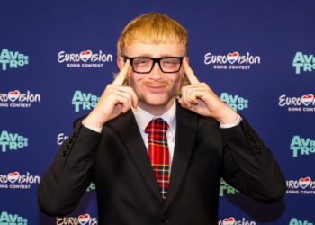 AVROTROS woest: ‘smakeloze’ grap op Joost Klein gaat te ver