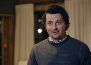 Winter vol liefde-Mike reageert op kritiek: ‘Mijn moeder is normaal niet zo’