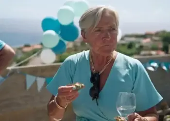 Ted ontvangt verrassende B&B Vol Liefde-date in Daar gaan ze weer: ‘Hij ziet er nu uit als een goudhaantje’