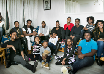 ‘Een Huis Vol’-J’Leeta onder vuur na opvallende zwangerschapsgrap