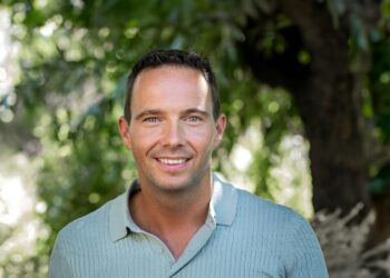 Boer zoekt Vrouw-deelnemer John verwikkeld in felle burenruzie