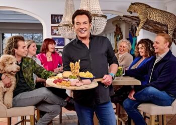 Gerard Joling ontroert kijkers en verovert harten in Only Joling
