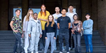 Tranen bij Dream School zorgen voor golf van herkenning: ‘Zoveel pijn en trauma bij Alonso’