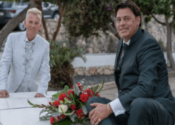 Richard en Aadje uit Daar Gaan Ze Weer delen leuk nieuws