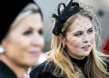 Opvallend moment rond prinses Amalia tijdens Dodenherdenking