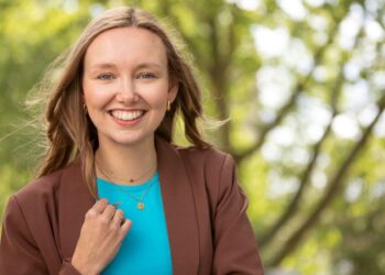 Emotionele dag voor nabestaanden van Eva: toen de vlinder verscheen, hield iedereen zijn adem in