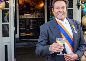 Gerard Joling viert groots feest, maar vreest diep vanbinnen