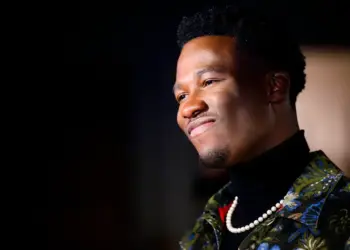 Songfestival-uitzending maakt pijnlijke fout over moeder van Claude