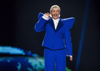 ‘Te hoog in de bol?’ Joost Klein krijgt bakken kritiek na Pinkpop-eis