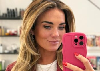 Monique blijft bij André Hazes jr. ondanks zijn affaires – is dit de reden?