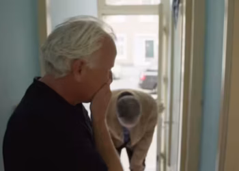 Kijkers in shock na aflevering ‘De Moeite Waard?!’: ‘Ik moet serieus kokhalzen’