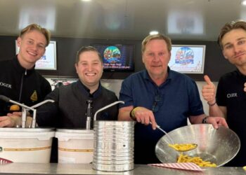 Vriendin van Oos Kesbeke bewust afwezig in De Augurkenkoning