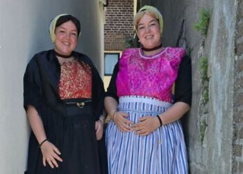 Realitysterren van ‘Urk!’ delen warme momenten van Urkerdag: kleine Jelle steelt de show