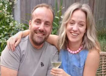 Na stilte en onzekerheid delen Roel en Simone eindelijk hun liefde met de wereld