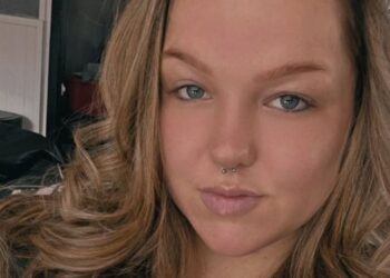 Mathilde uit URK! haalt fel uit naar kritiek: “Dit wordt niet gewaardeerd”