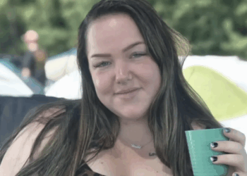 Mathilde uit ‘Urk!’ gooit het roer om met opvallende metamorfose