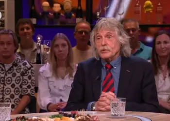Vrouw van Johan Derksen openhartig na groot verdriet: “Nooit meer”