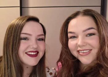 Urk!-tweeling Mathilde en Gerda onder vuur: ze nemen onverwachte pauze