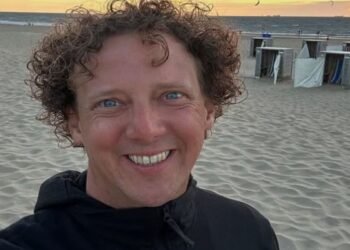 Jochem Myjer ontroert met openhartige gezondheidsupdate: ‘Dankbaar’