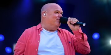 Paul de Leeuw raakt kijkers diep in Beste Zangers – “Ik ben even stil…”