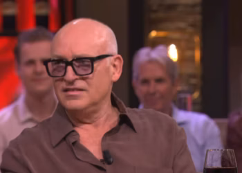 René van der Gijp verklaart: overlijden Joke Bruijs vlak na Gerard Cox is geen toeval