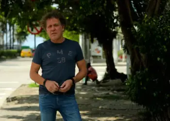 Urker slachtoffer van geraffineerde oplichting in Kees van der Spek Ontmaskert