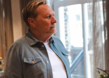 Het pijnlijke verhaal achter het succes van Oos Kesbeke: “Ik huilde altijd alleen”