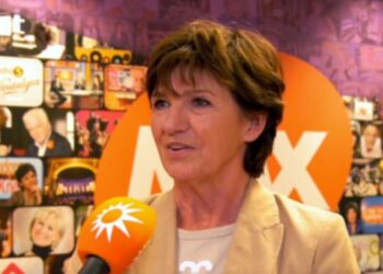 Martine van Os neemt afscheid in emotionele finale van We Zijn er Bijna!