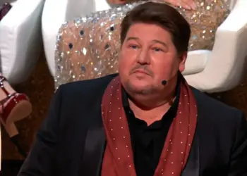 Martijn Krabbé ontroert publiek in Carré: “Ik hoop dat ik het zo lang mogelijk kan volhouden”