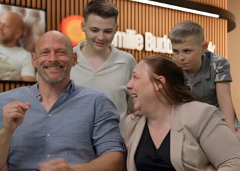 Rob Buddenbruck geëmotioneerd in Een Huis Vol Herinneringen