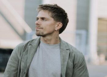 André Hazes doet onverwachte onthulling over zijn relatie met Noa Braaf