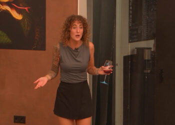 De Bondgenoten-deelneemster Julia onder vuur door aanhoudende kritiek