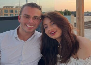 Jan Bauer deelt ontroerend moment tijdens gender reveal van eerste kindje