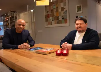 Martijn Krabbé blikt in RTL Tonight openhartig terug op bewogen jaar