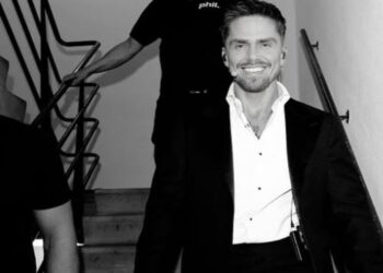 Van eerbetoon naar teleurstelling: André Hazes ontvangt keiharde kritiek na tv-uitzending