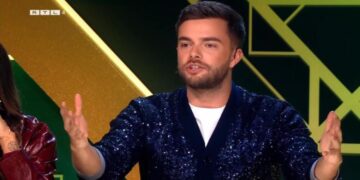 Buddy Vedder schaamrood na gigantische blunder in The Masked Singer