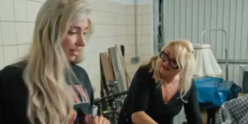 Familiedrama loopt volledig uit de hand: Denise belandt na heftige ruzie op straat