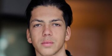 Tussen bloedband en opvoeding vertelt Nino van der Meijde zijn persoonlijke familieverhaal