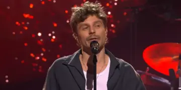 Verbijsterde reacties na kippenvelmoment van Charl zingt Shaffy in The Tribute