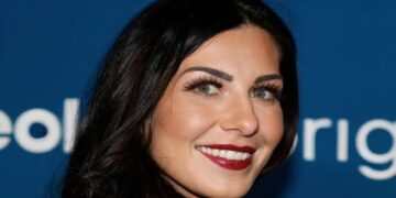 Antine doet harde onthullingen over het gedrag van Mama Monique