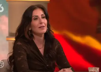 Denise geschokt door onthullingen Antine: ‘Je weet het soms niet’