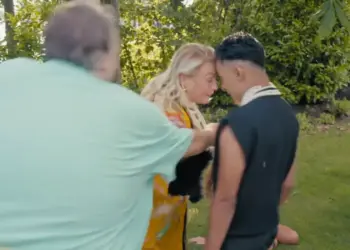 Kijkers geschokt na felle uitbarsting en bijna-vechtpartij in House of Villains